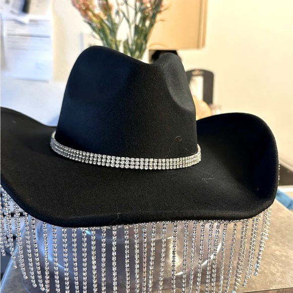 Black Chandelier Hat - Picture 1 of 1